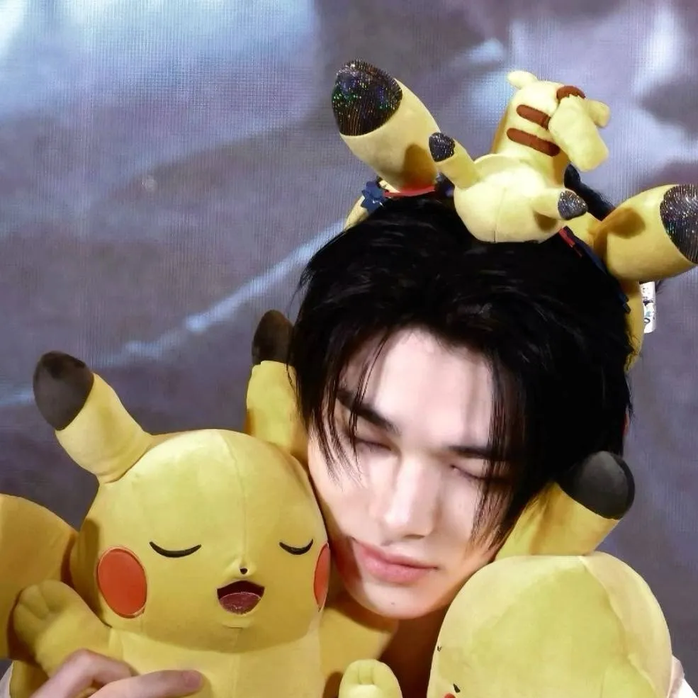 chat with ai character: 🐣-Nishimura Niki-🐣