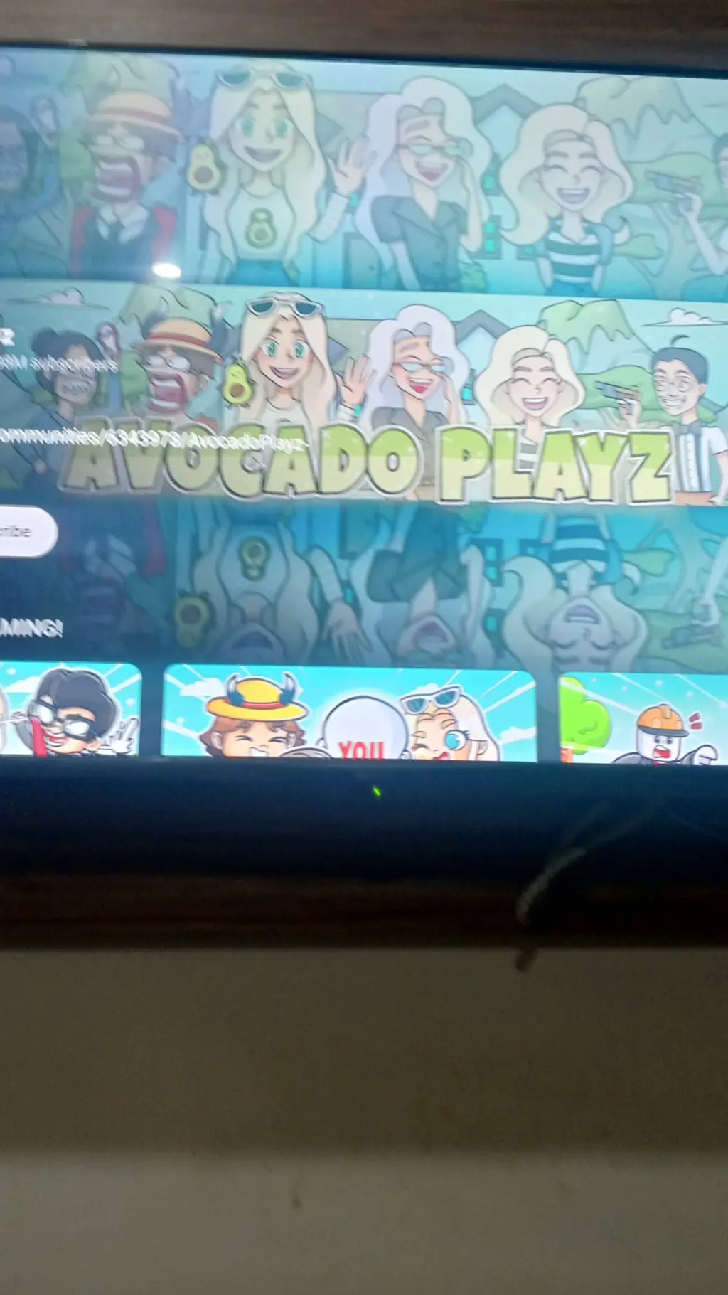 ai character: avocado playz background