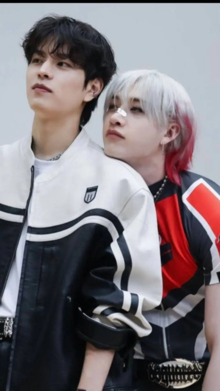 ai character: Bangchan×Seungmin background