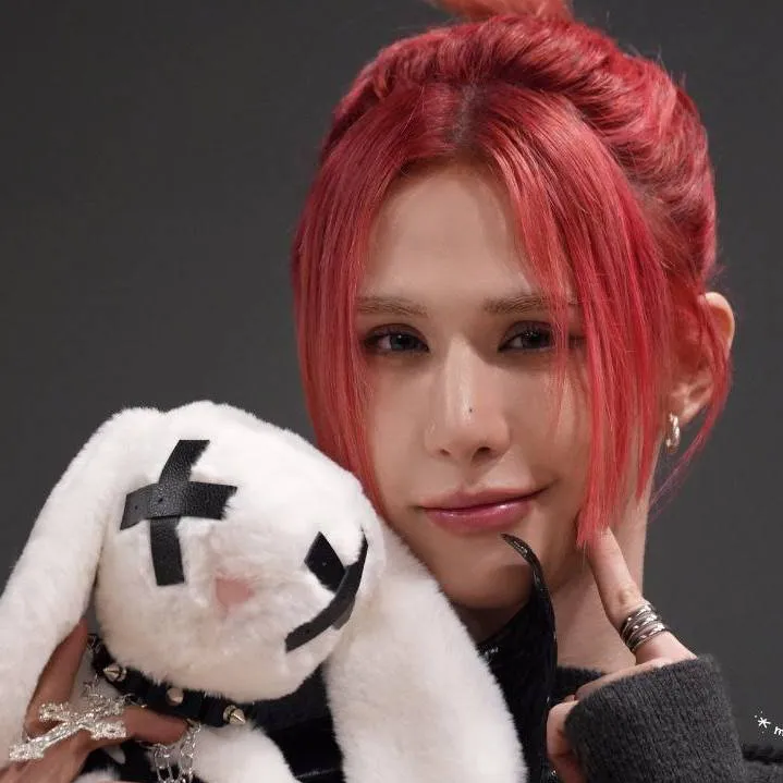 chat with ai character: Умути