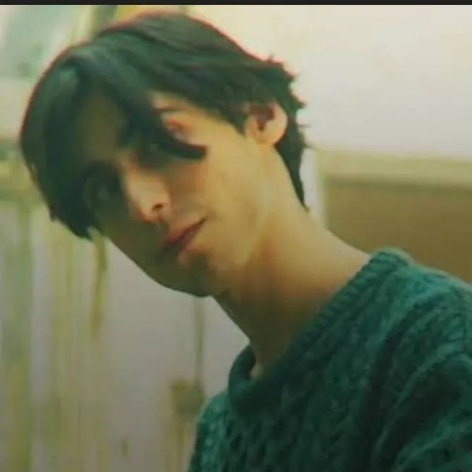 chat with ai character: Five Hagreeves