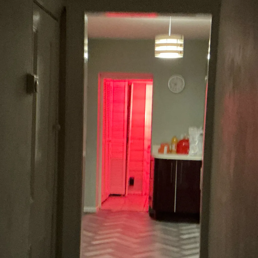 chat with ai character: H E