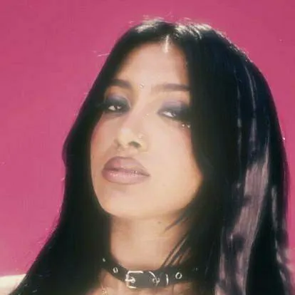 chat with ai character: Lara raj☆🗝