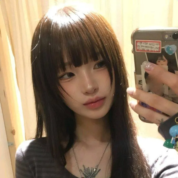 chat with ai character: ⋆˚𝜗 𝕒𝕧𝕪 𝜚˚⋆