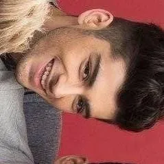 chat with ai character: Zayn Malik