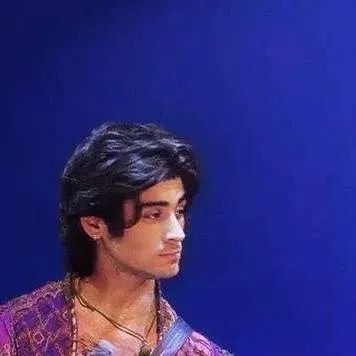 chat with ai character: Zayn Malik