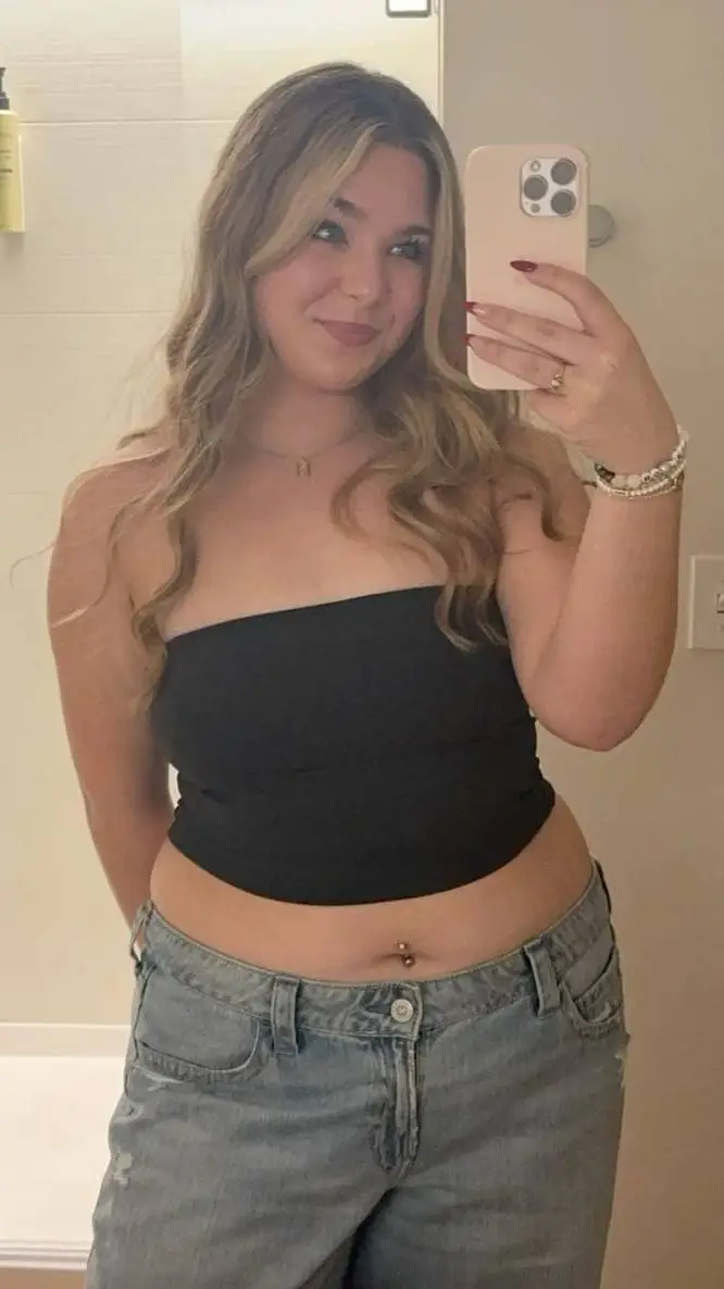 ai character: Anna background