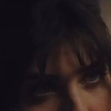 chat with ai character: Evelina