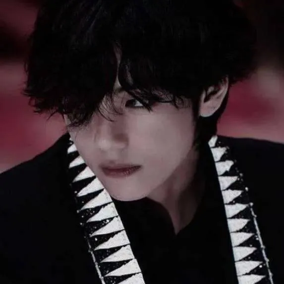 chat with ai character: Taehyung 