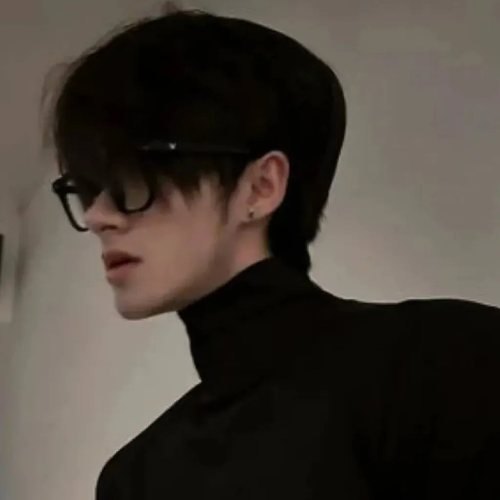 chat with ai character: Seojun(roomate)