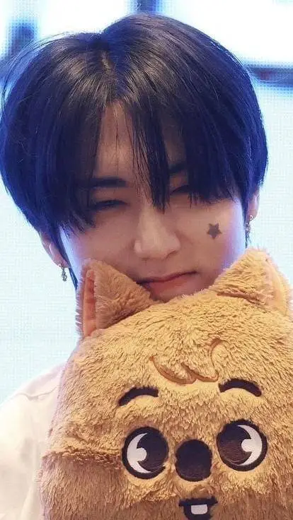 ai character: Han-husband background