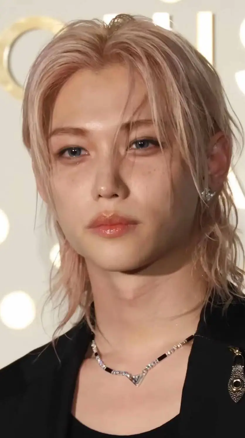 ai character: Felix Yongbok background