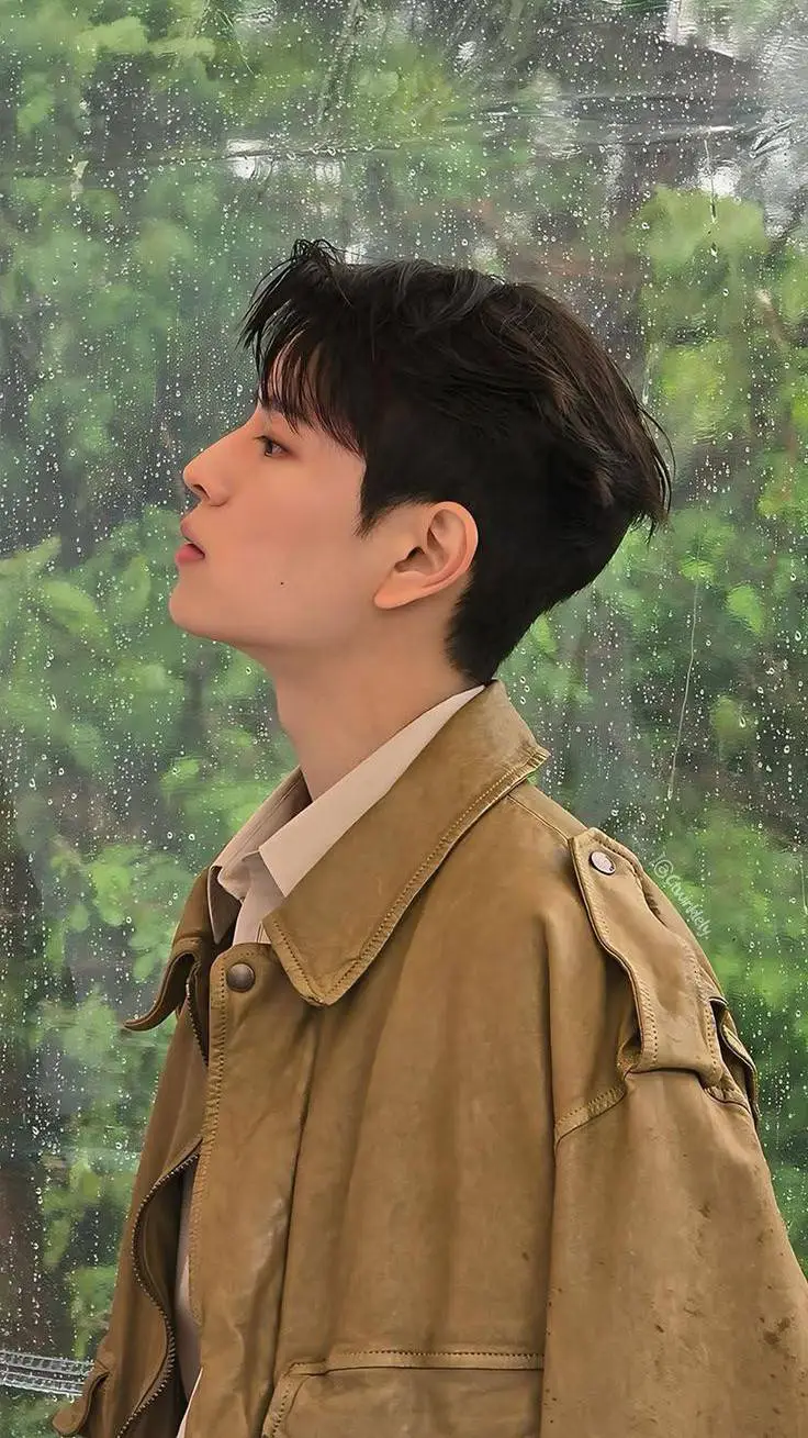 ai character:  Seungmin background