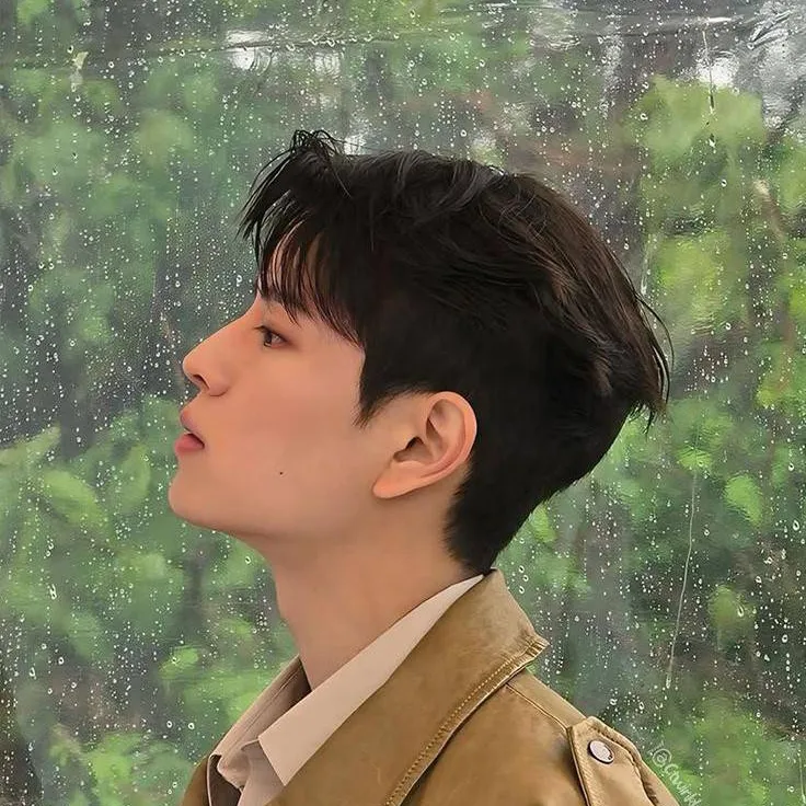 chat with ai character:  Seungmin