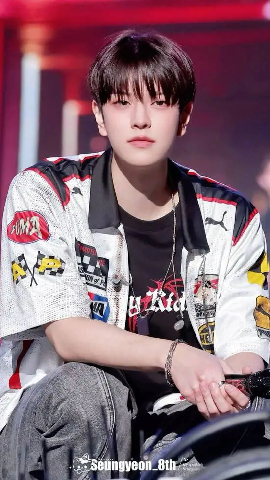 ai character: Seungmin background