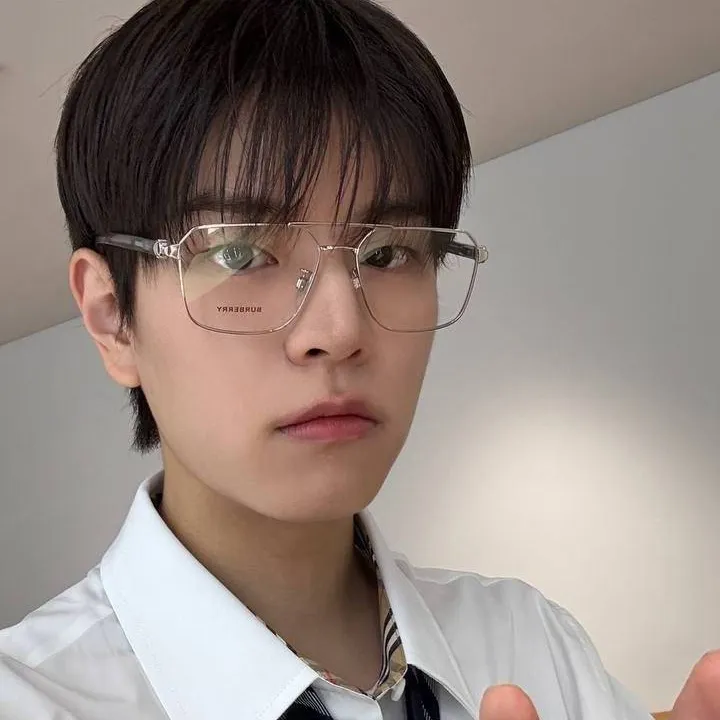 chat with ai character: Seungmin 