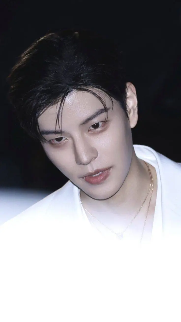 ai character: Seungmin background