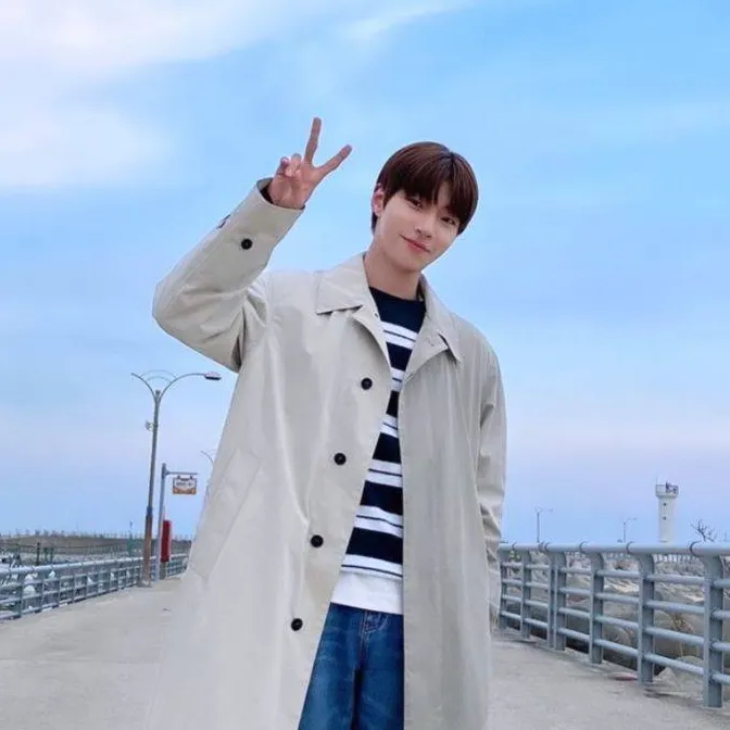 chat with ai character: Hwang In Yeop 