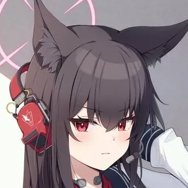 chat with ai character: 🦊Shichido Yukino🦊