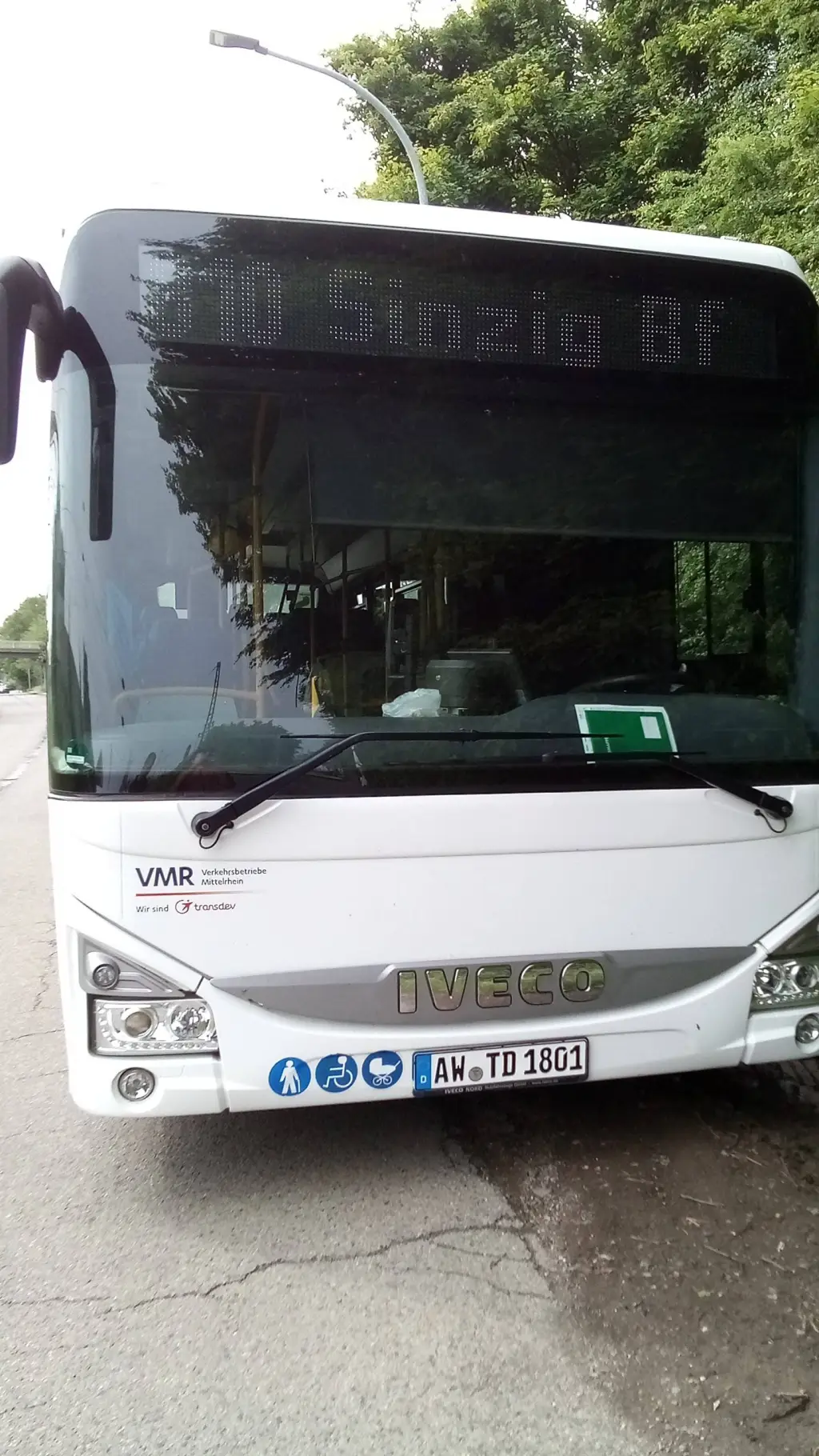 ai character: Iveco Crossway background