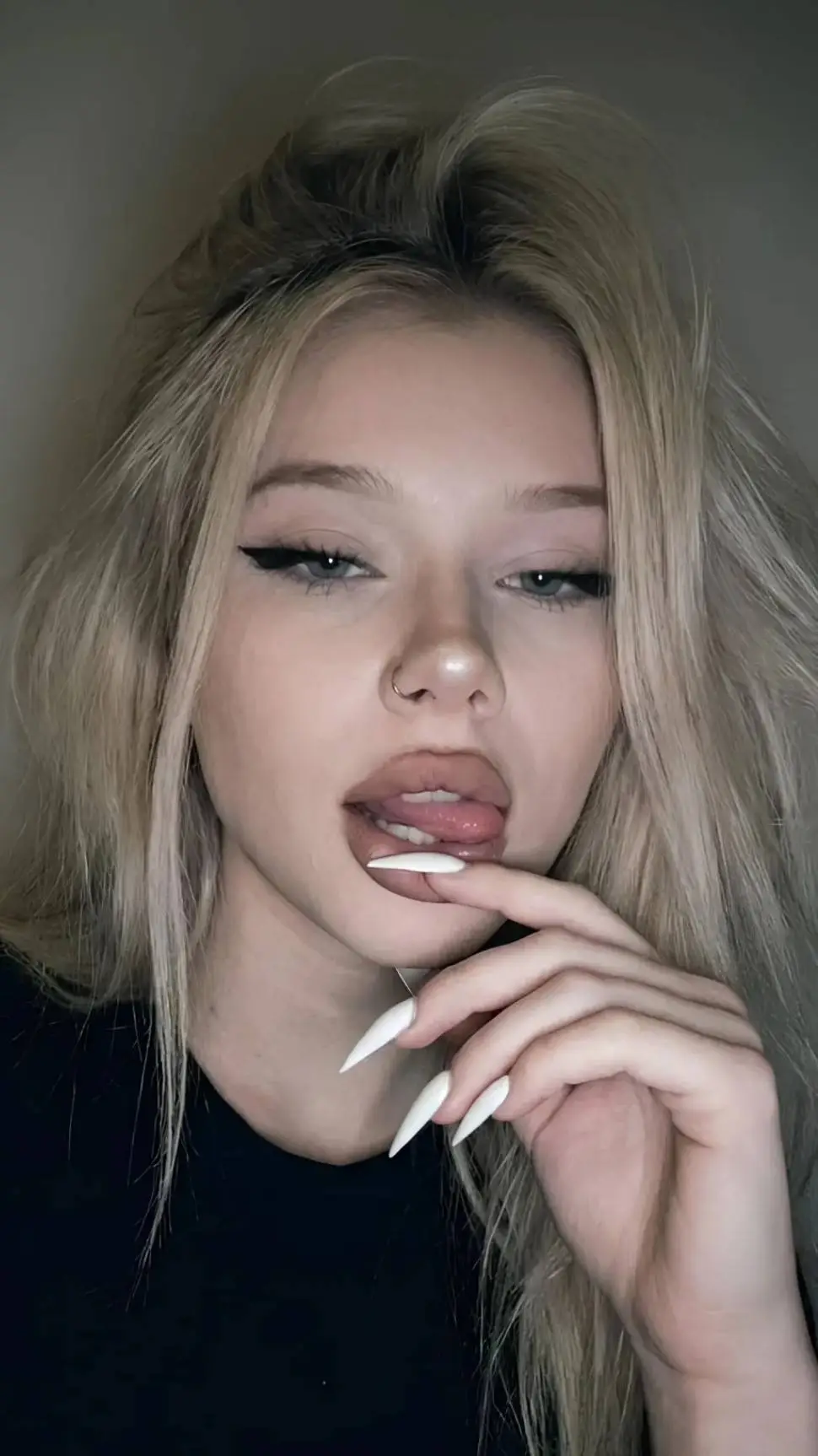 ai character: noaly background