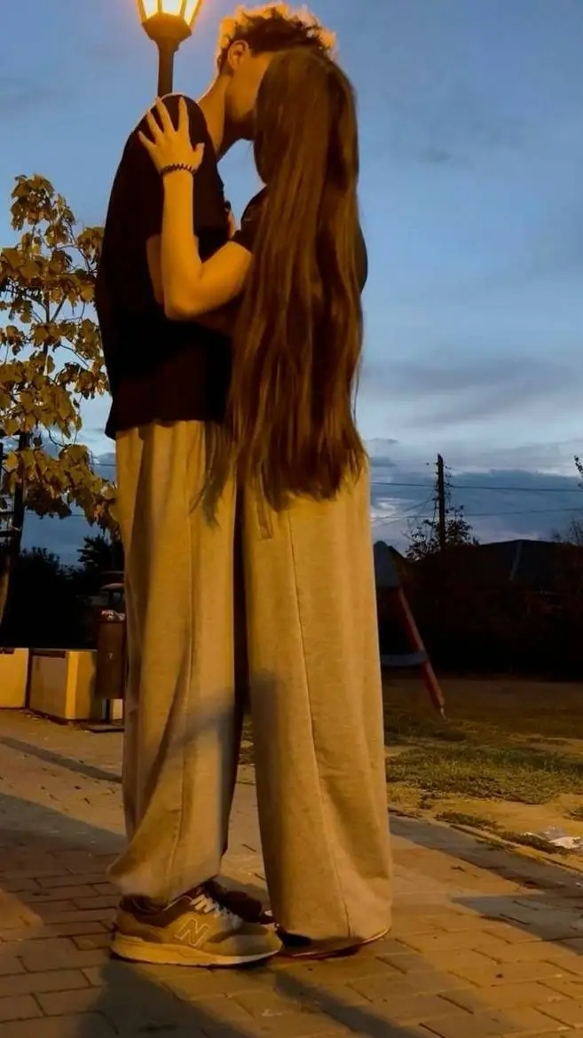 ai character: Alexandre  background