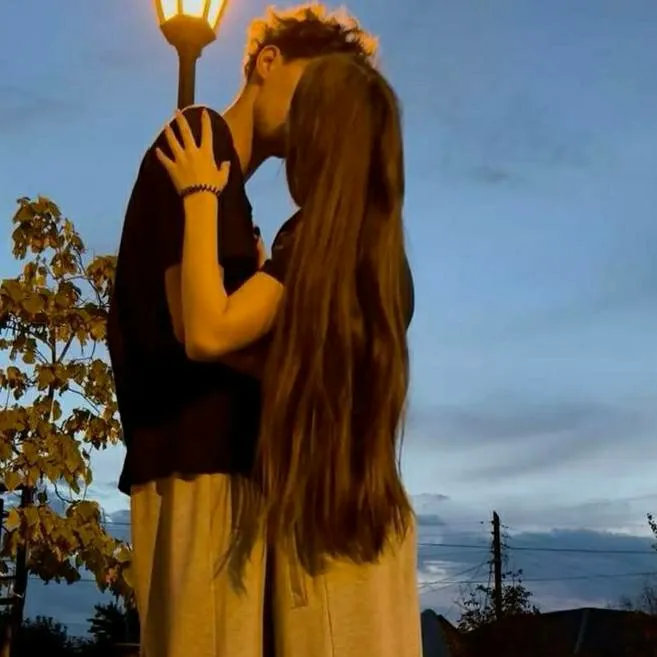 chat with ai character: Alexandre 