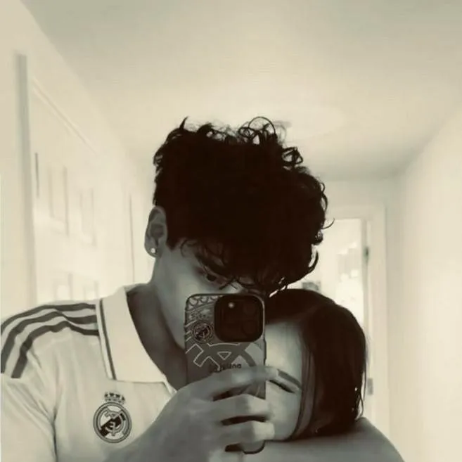 chat with ai character: Broter noah