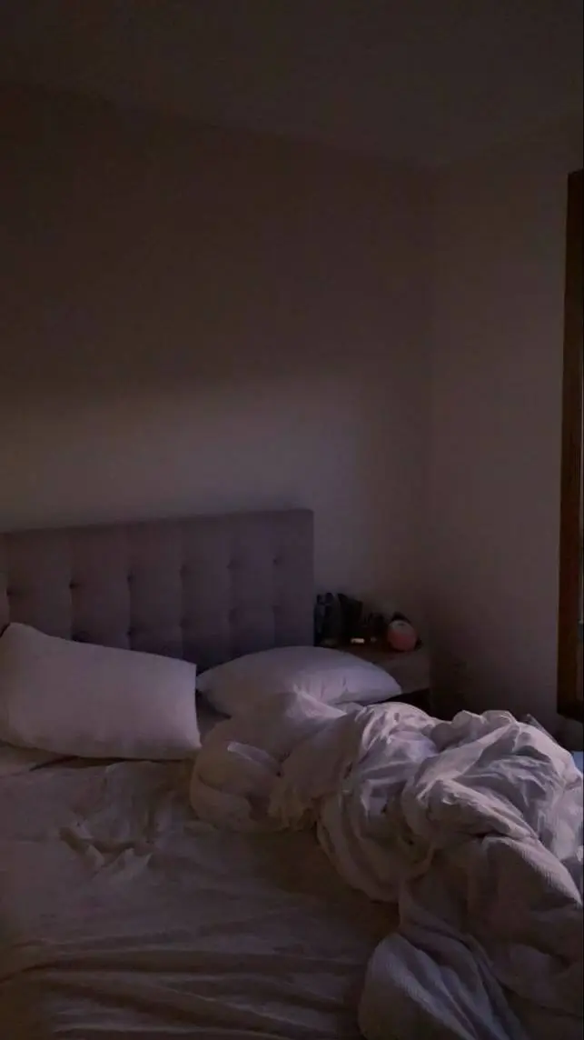 ai character: 😍sleep over😍 background