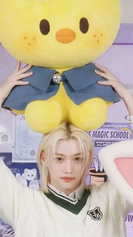 ai character: Felix  background