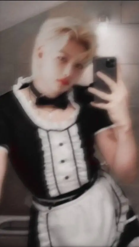 ai character: felix maid background