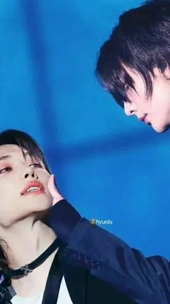 ai character: hyunjin,felix bath background