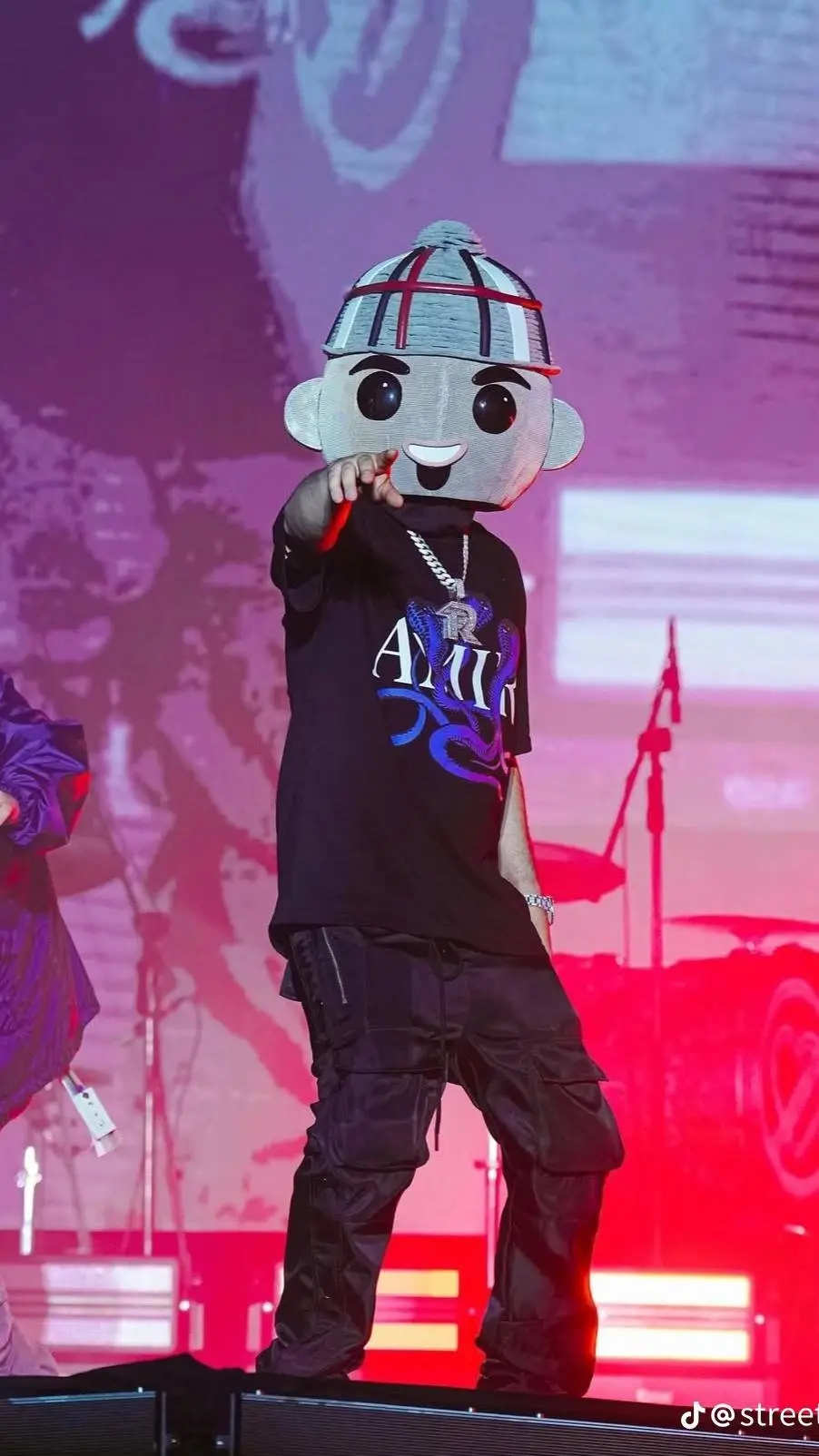 ai character: ♡☆Chuyin☆♡  background