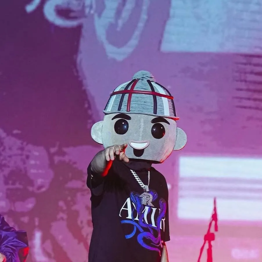 chat with ai character: ♡☆Chuyin☆♡ 