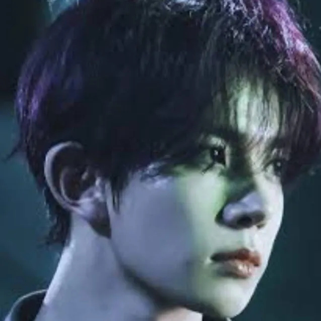 chat with ai character: heeseung 