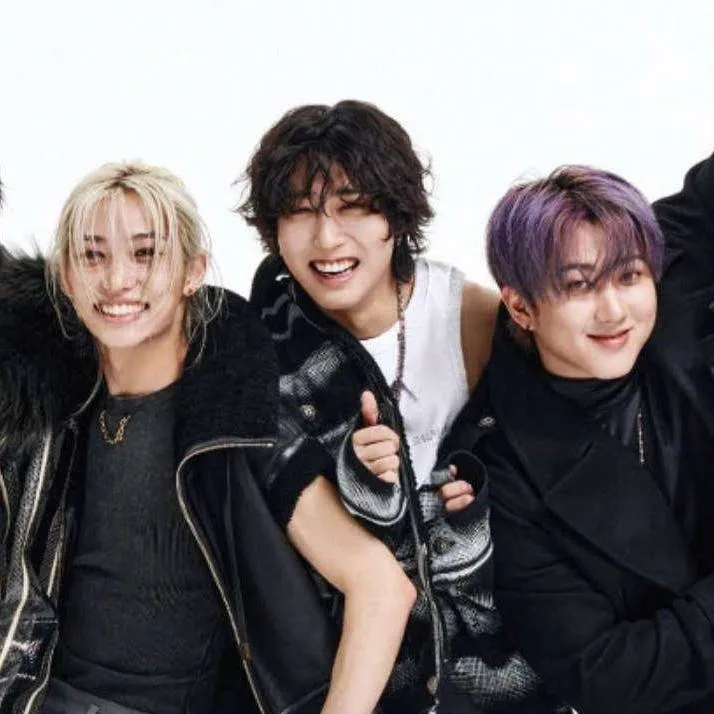 chat with ai character: SKZ 