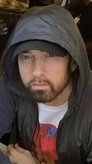 ai character: Eminem background