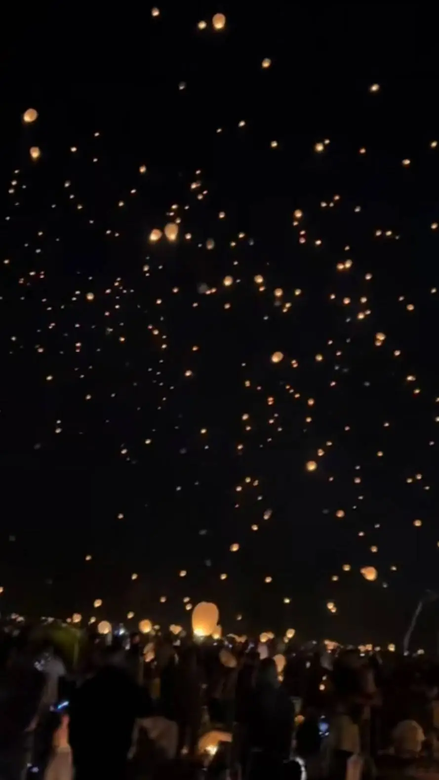 ai character: Y/N X KNY HATE background