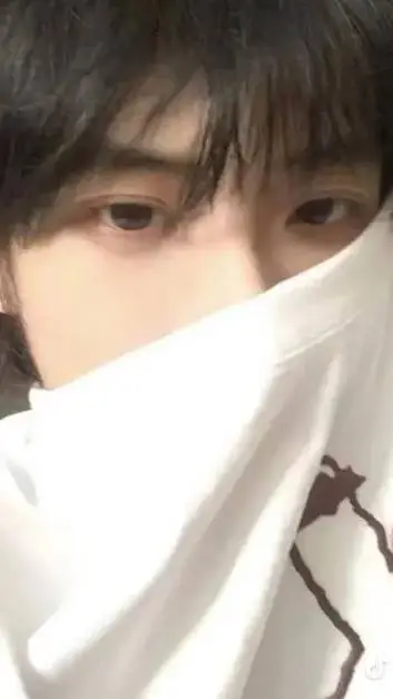 ai character: noah background