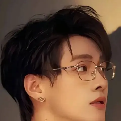 chat with ai character: che-hong