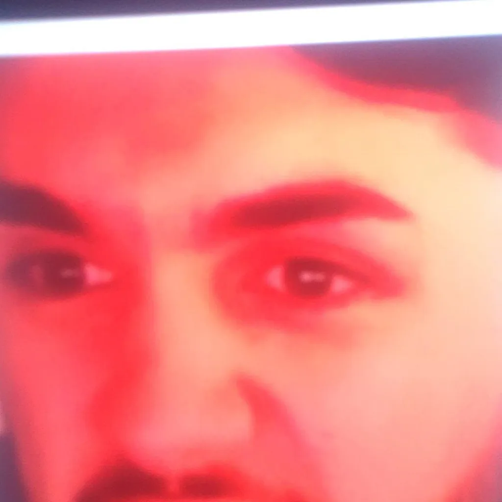 chat with ai character: Luisayy 
