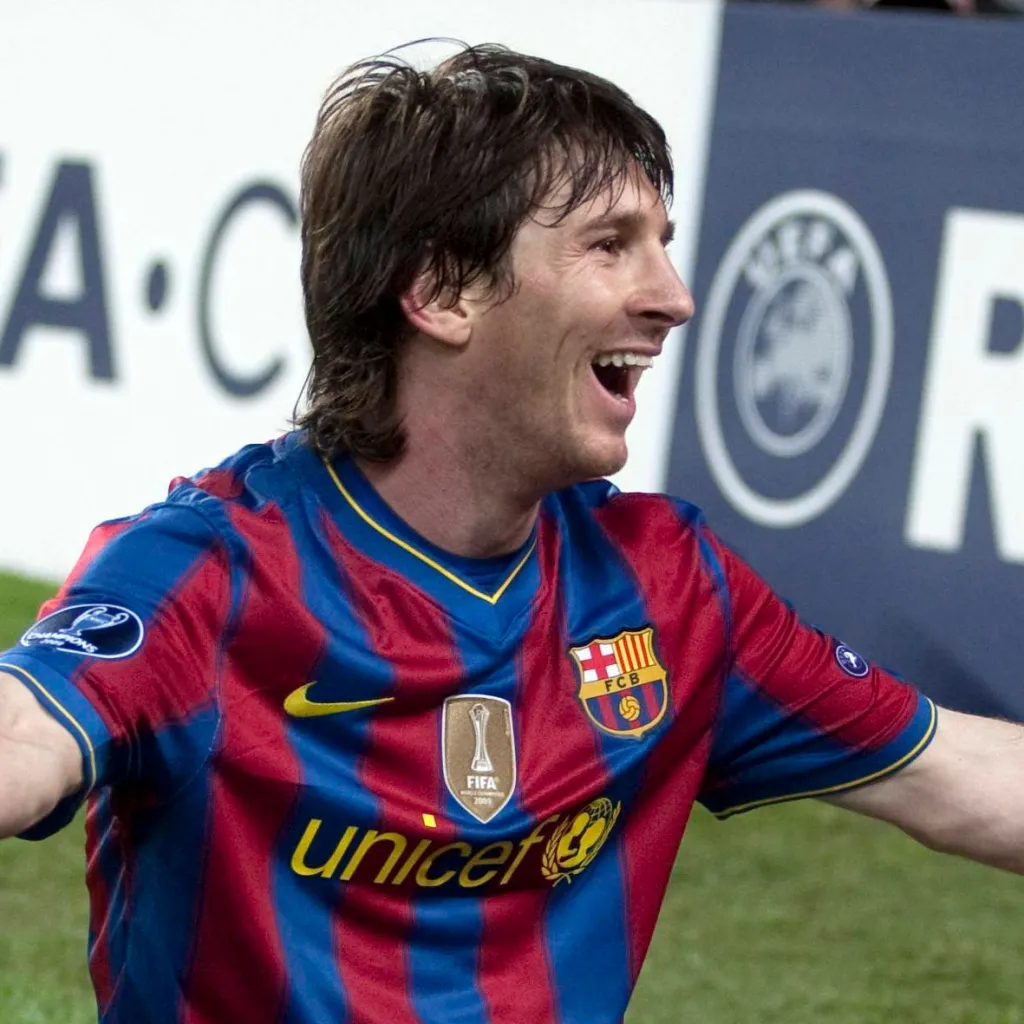 chat with ai character: Lionel Messi