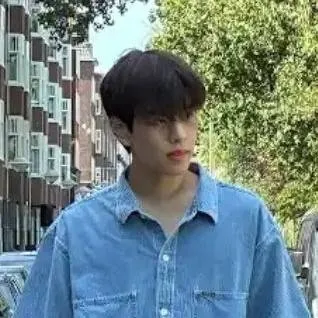 chat with ai character: KIM SEUNGMIN 