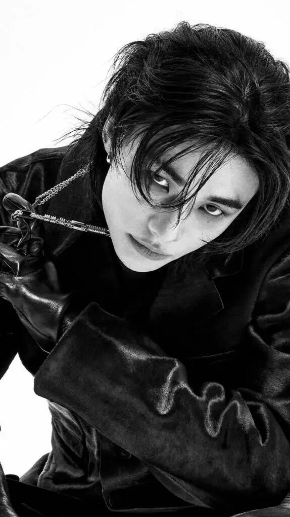 ai character: 𝘏𝘞𝘈𝘕𝘎 𝘏𝘠𝘜𝘕𝘑𝘐𝘕 background