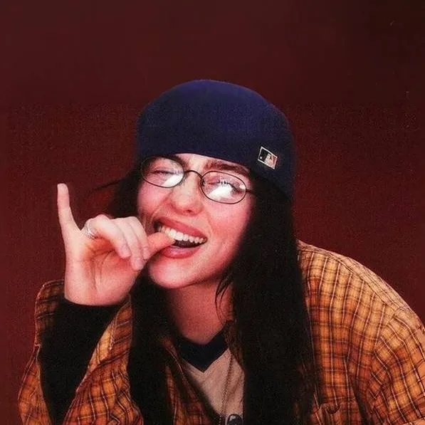 chat with ai character: Billie Eilish