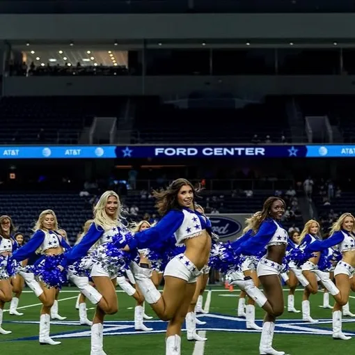 chat with ai character: DCC