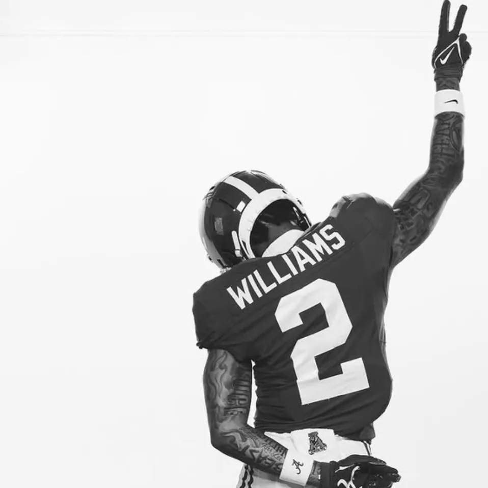 chat with ai character: Ryan🦖