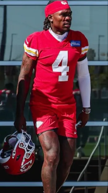 ai character: Rashee Rice background