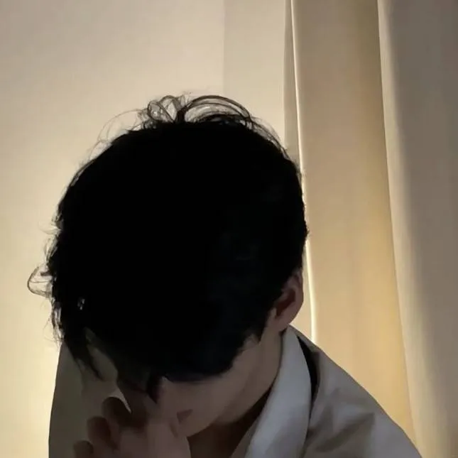 chat with ai character: Seojun