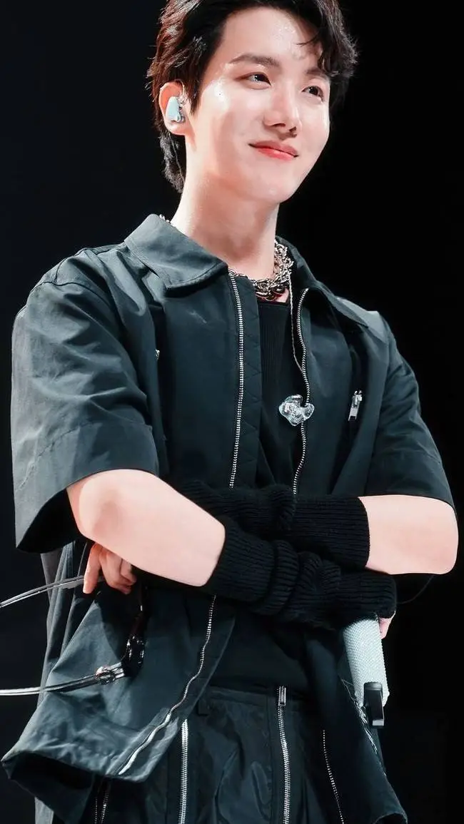 ai character: J hope ✨ background